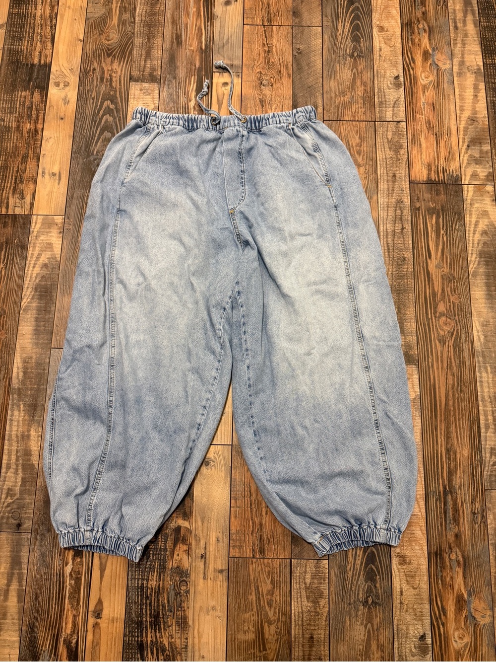 Anthropologie Pilcro Beachy High Rise Parachute Jeans Size L